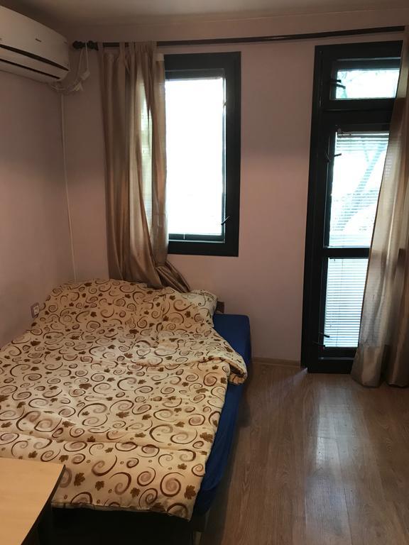 Studio Red Square Apartment Varna Ngoại thất bức ảnh