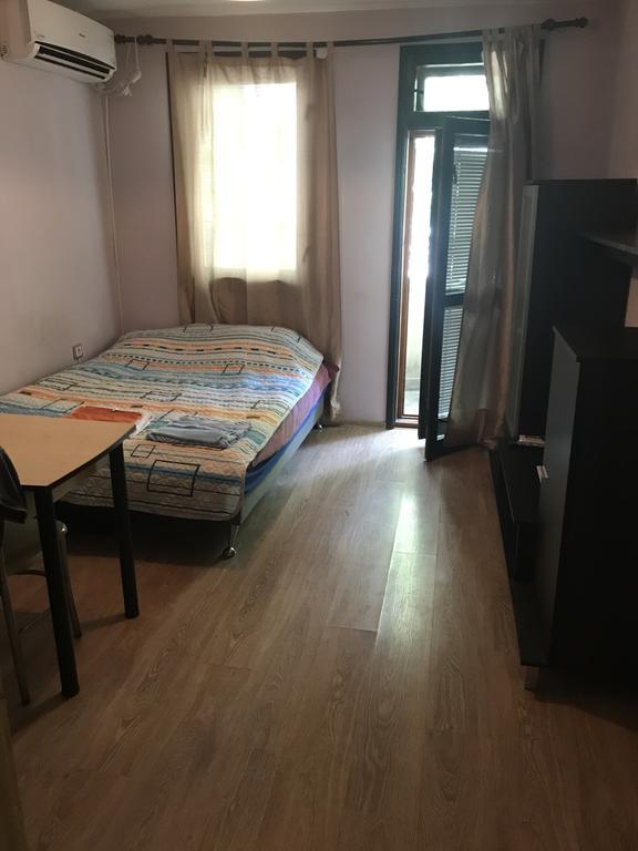 Studio Red Square Apartment Varna Ngoại thất bức ảnh